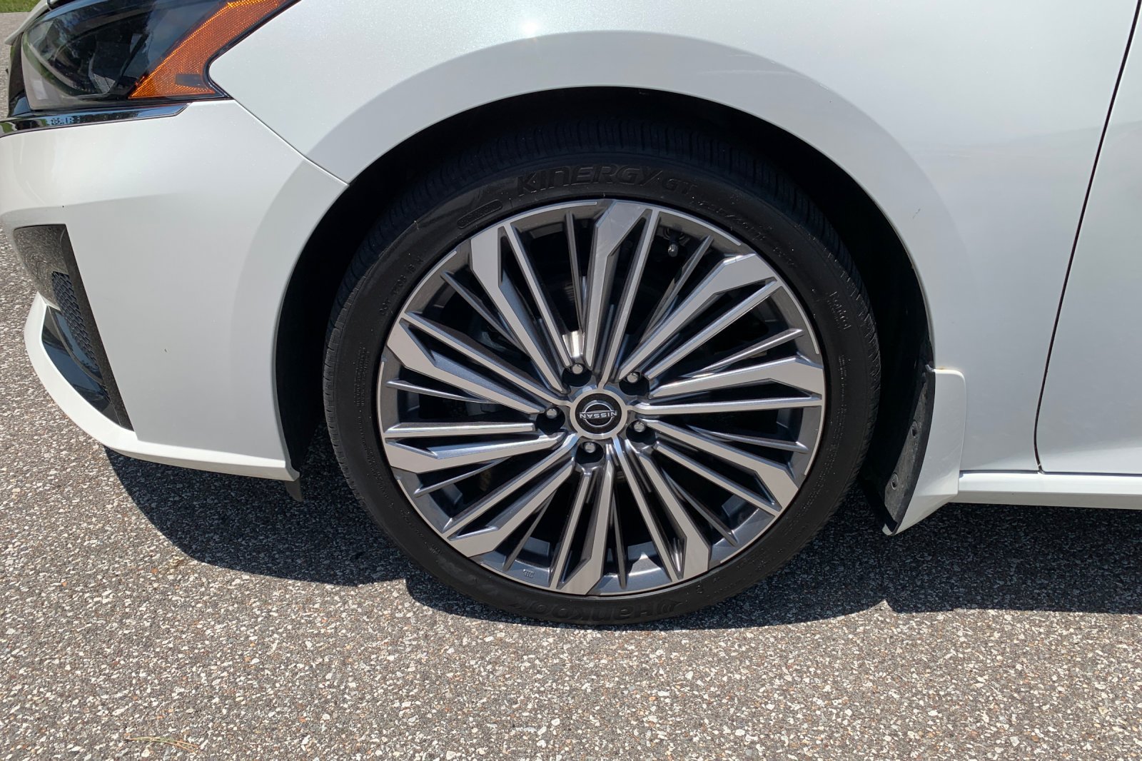 Used 2024 Nissan Altima 2.5 SL FWD image 32