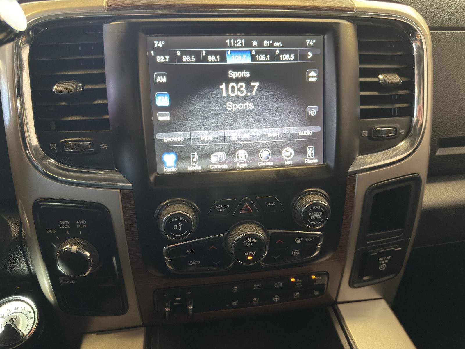 Used 2017 RAM 3500 Laramie w/ Convenience Group image 20