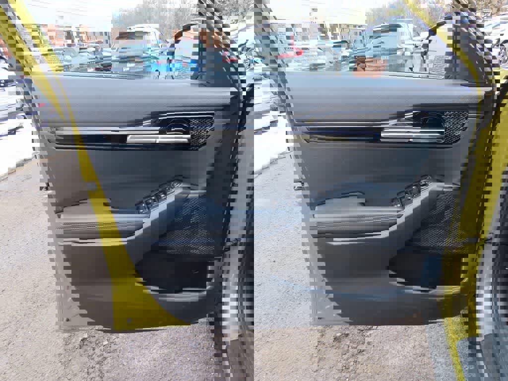 Used 2024 Kia Seltos X-Line image 16