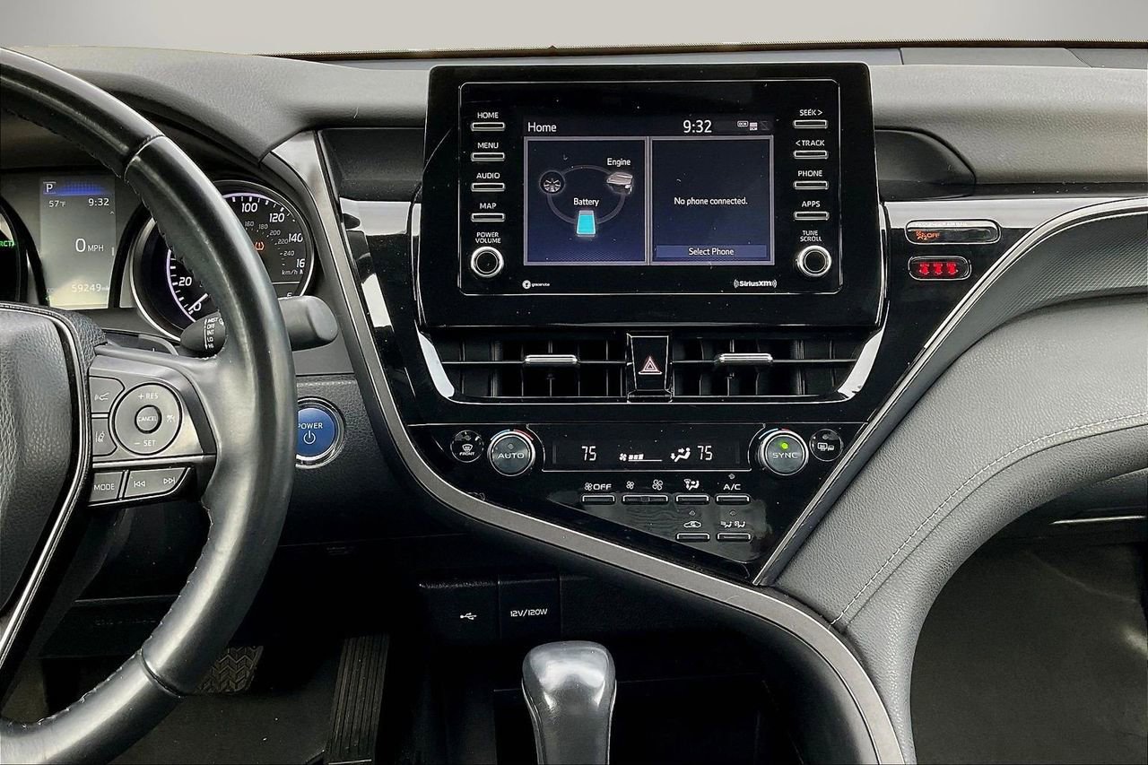 Used 2022 Toyota Camry SE FWD image 13