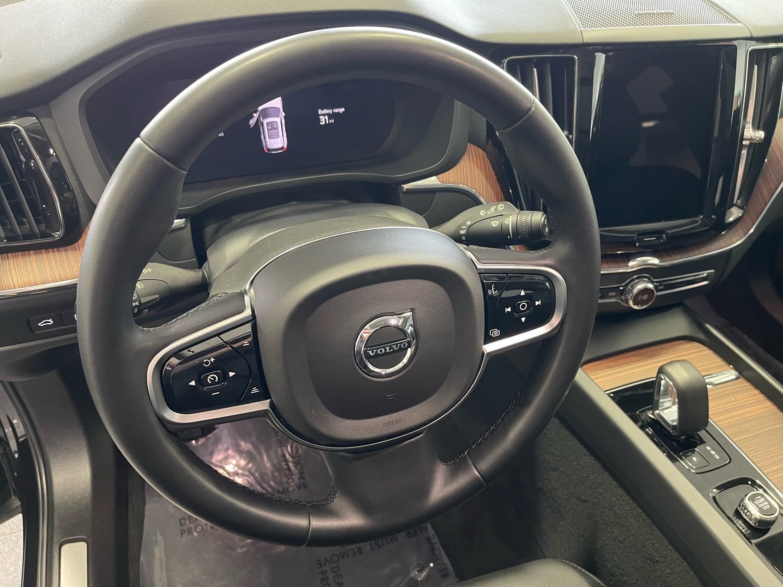 Used 2024 Volvo XC60 T8 Plus AWD/4WD image 28