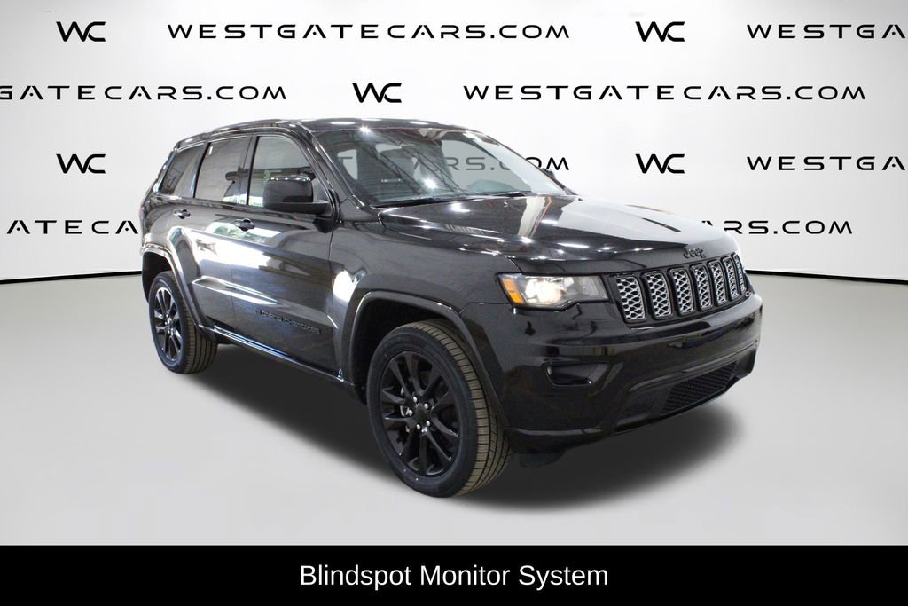 Used 2022 Jeep Grand Cherokee Laredo X image 2