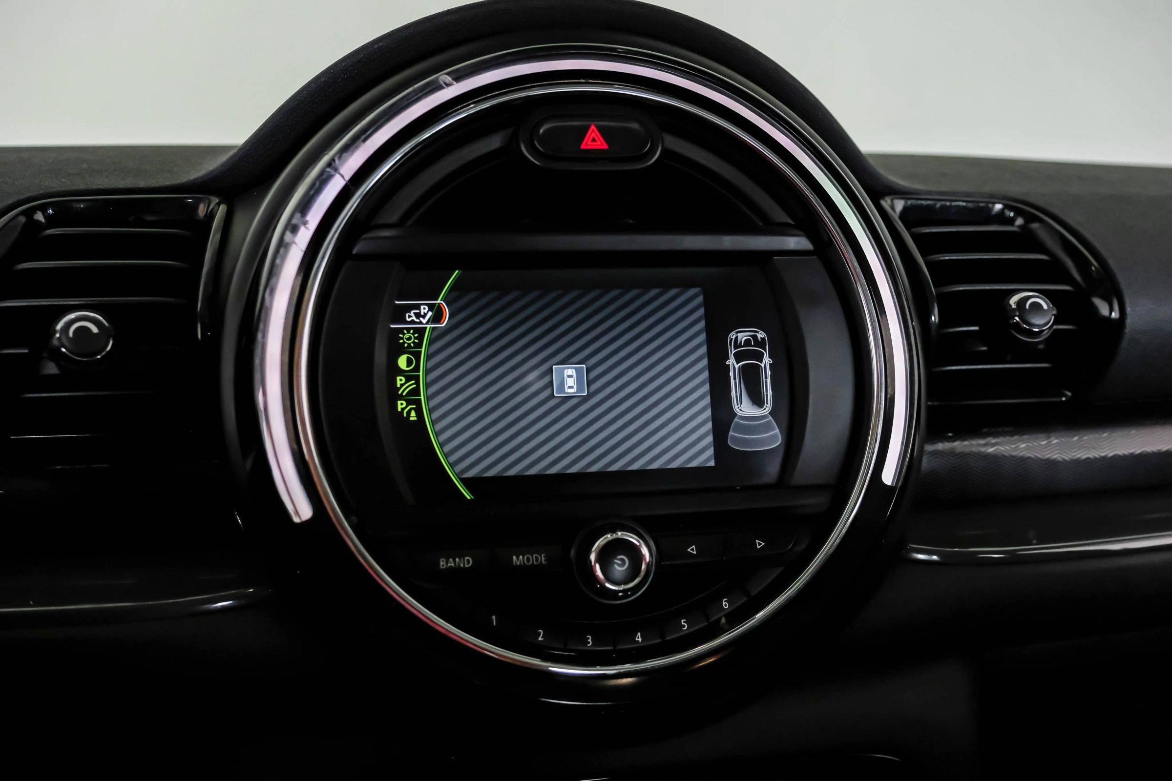 Used 2017 MINI Cooper Clubman ALL4 image 29