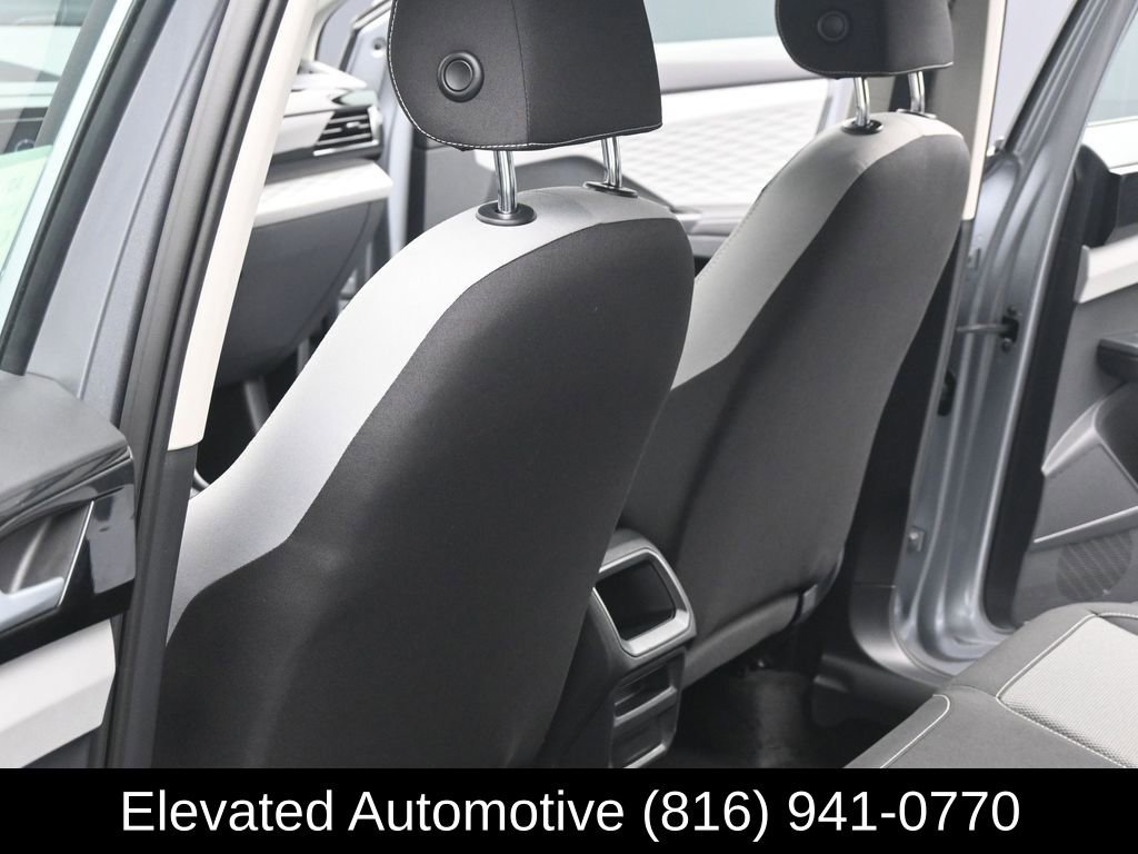 Used 2024 Volkswagen Taos S w/ MDO Package image 17