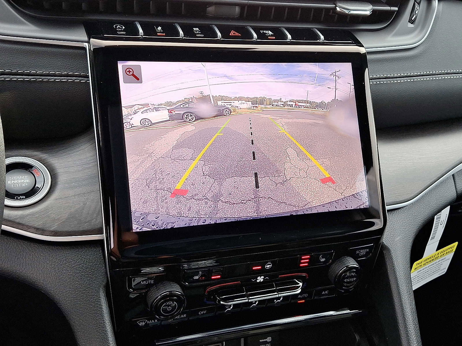 New 2025 Jeep Grand Cherokee Limited w/ Black Appearance Package image 14