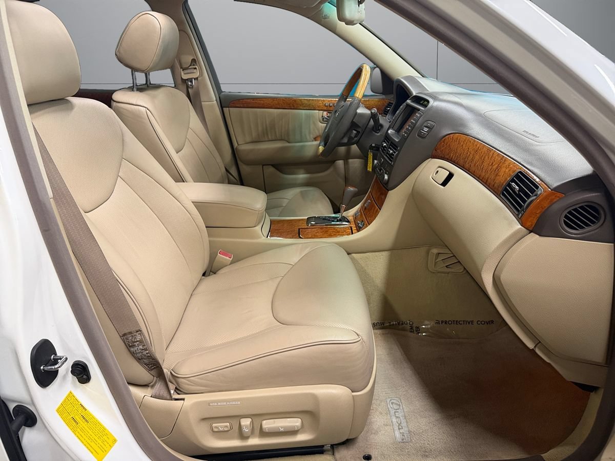 Used 2004 Lexus LS 430 w/ Modern Luxury Pkg RWD image 17