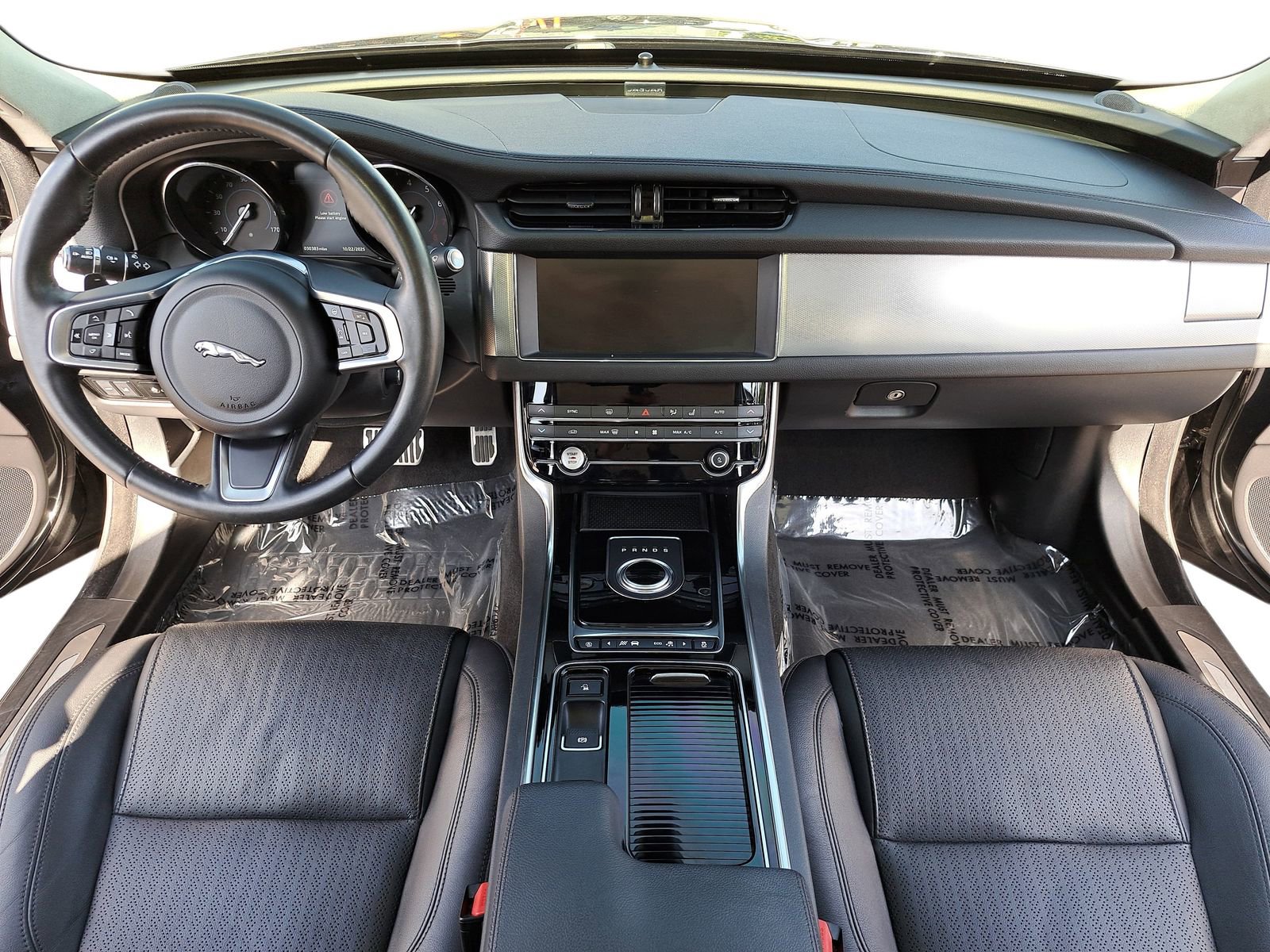 Used 2019 Jaguar XF Prestige image 9