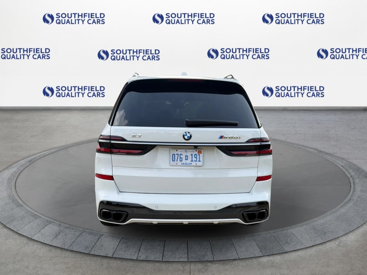 Used 2024 BMW X7 M60i w/ Executive Package AWD/4WD image 5