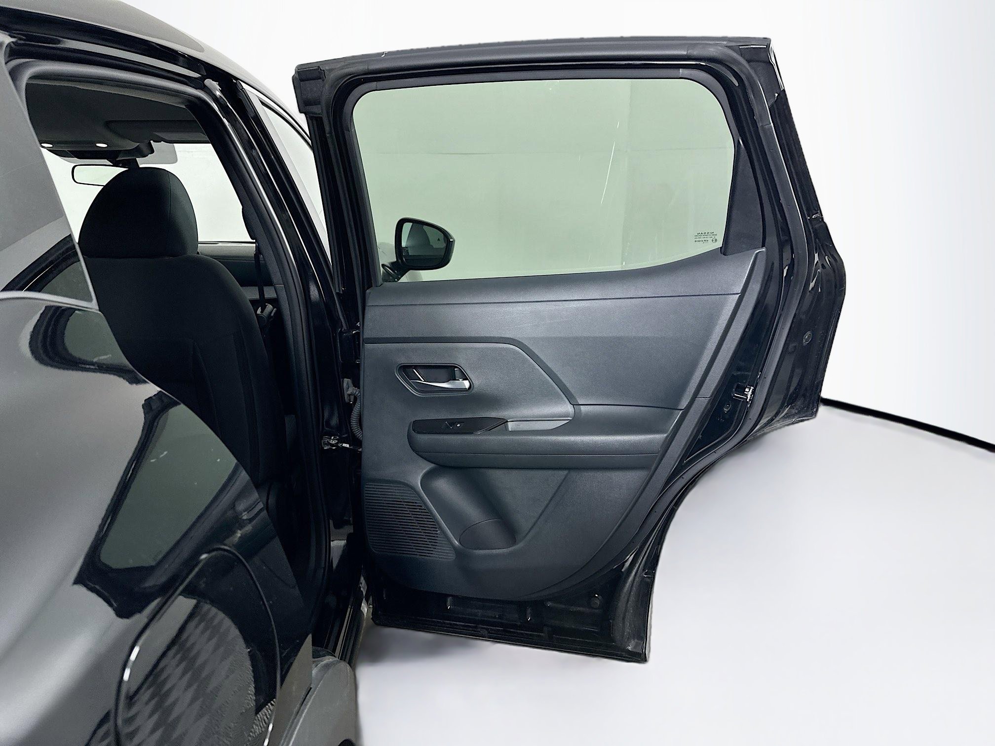 Used 2025 Nissan Kicks SV FWD image 28