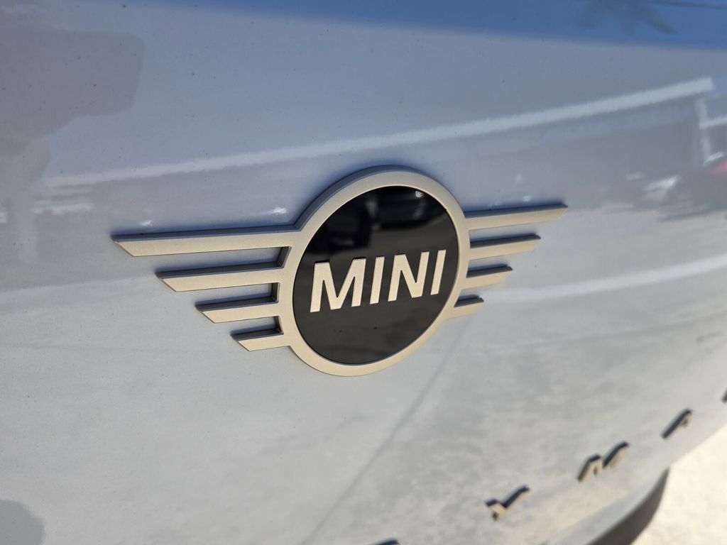 Used 2025 MINI Cooper Countryman S image 13