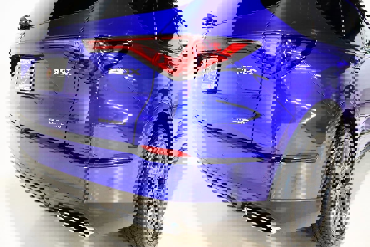 Used 2023 Acura MDX A-Spec image 9