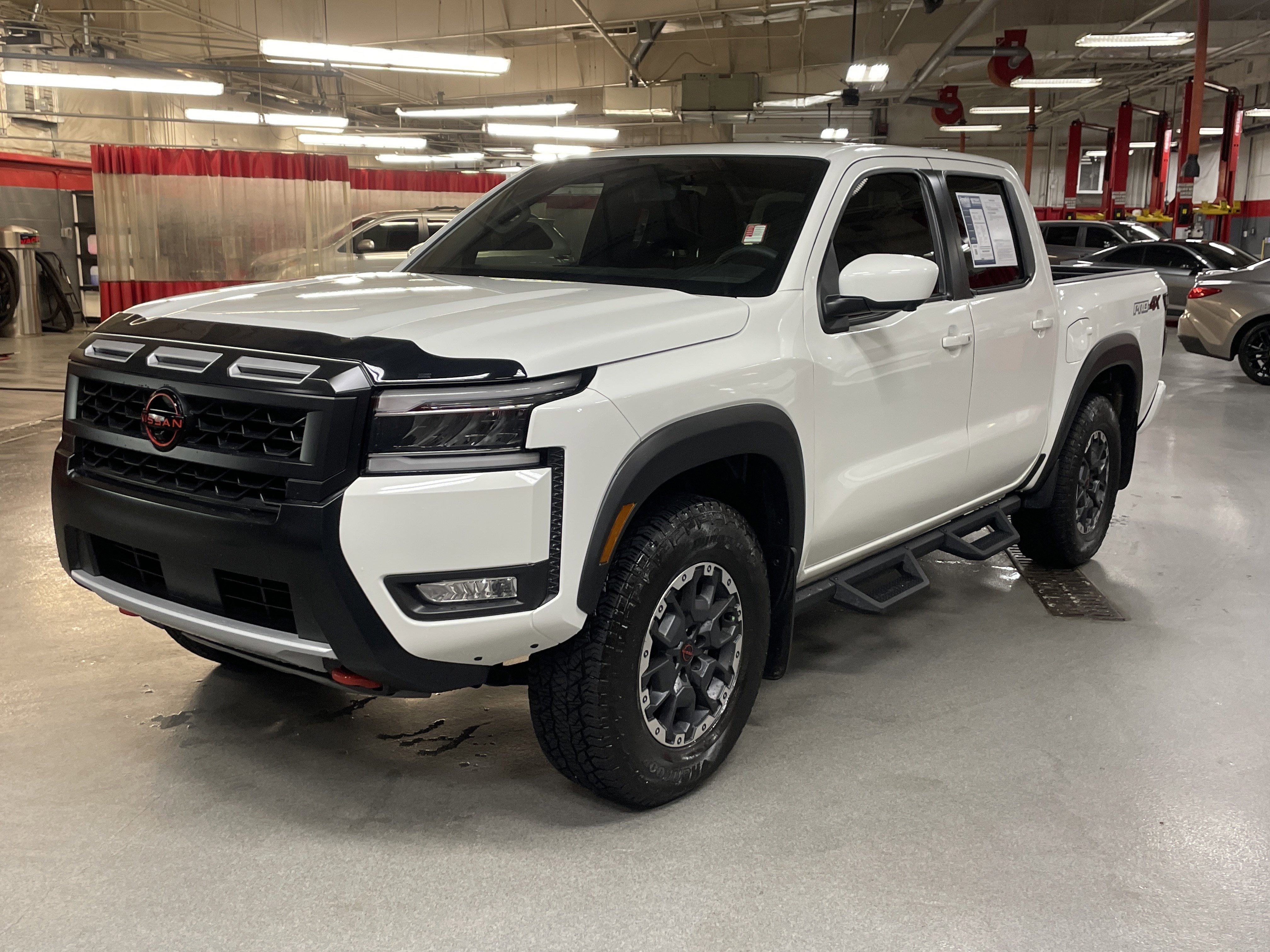 Used 2025 Nissan Frontier PRO-4X w/ Pro Premium Package AWD/4WD image 5