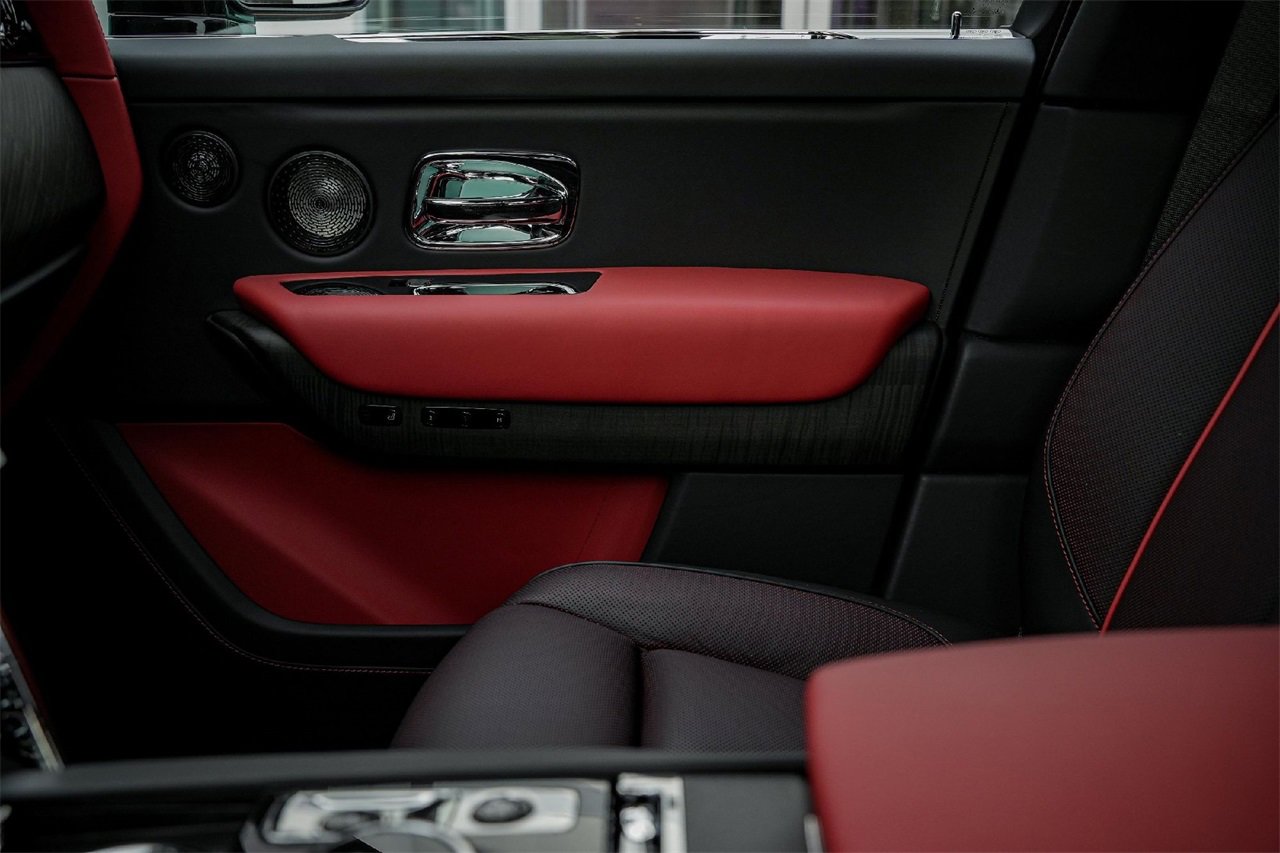 New 2026 Rolls-Royce Cullinan image 20