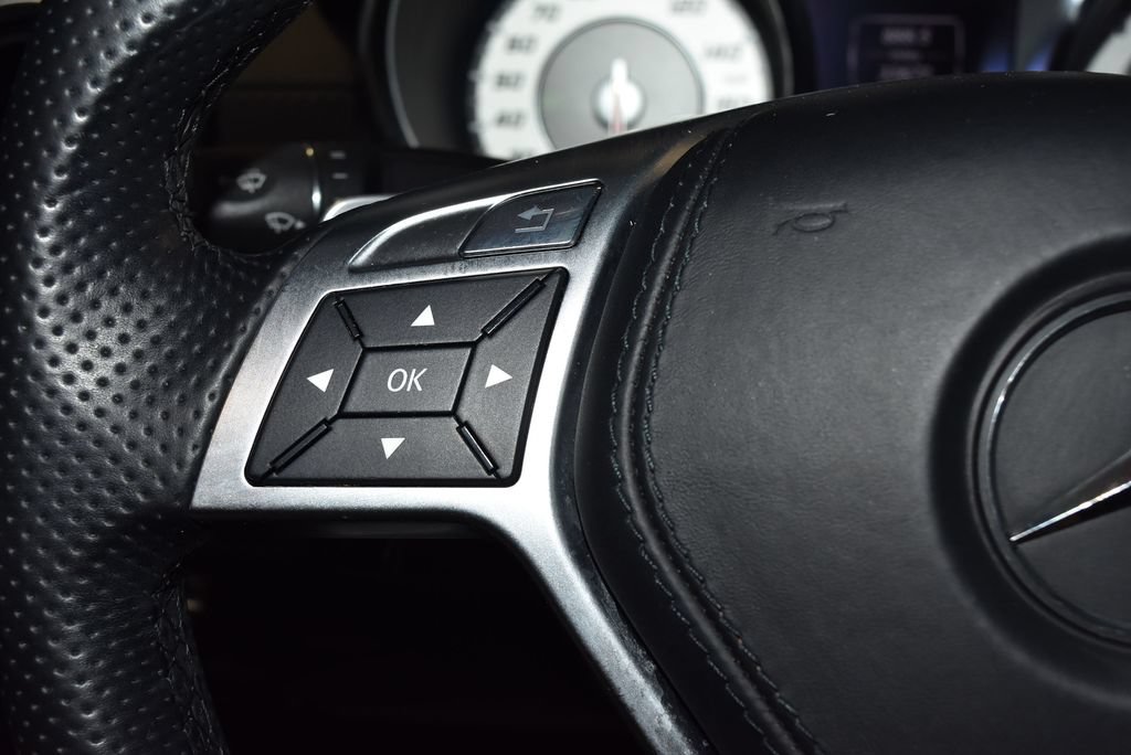 Used 2013 Mercedes-Benz SL 550 image 10