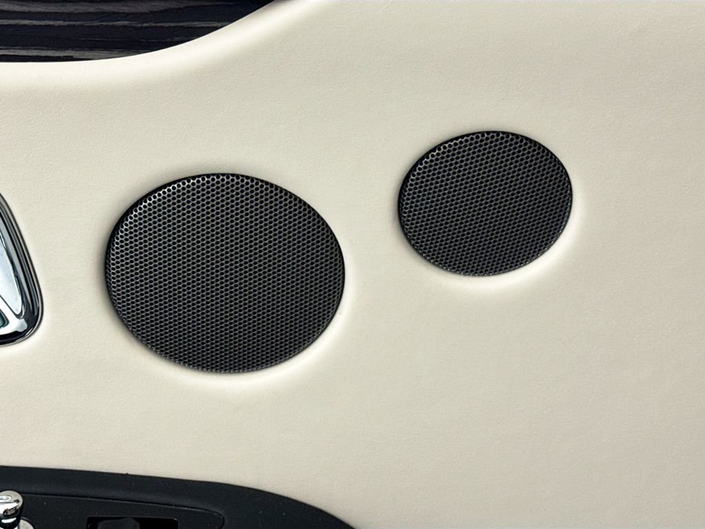 Used 2022 Rolls-Royce Ghost image 19