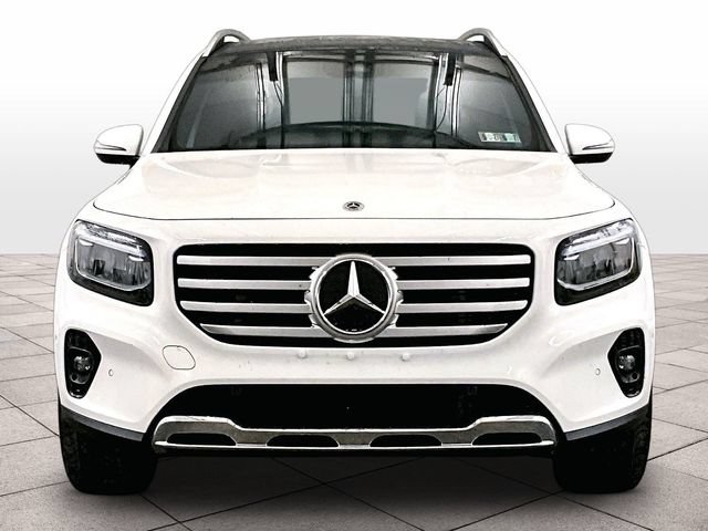Used 2024 Mercedes-Benz GLB 250 4MATIC image 3