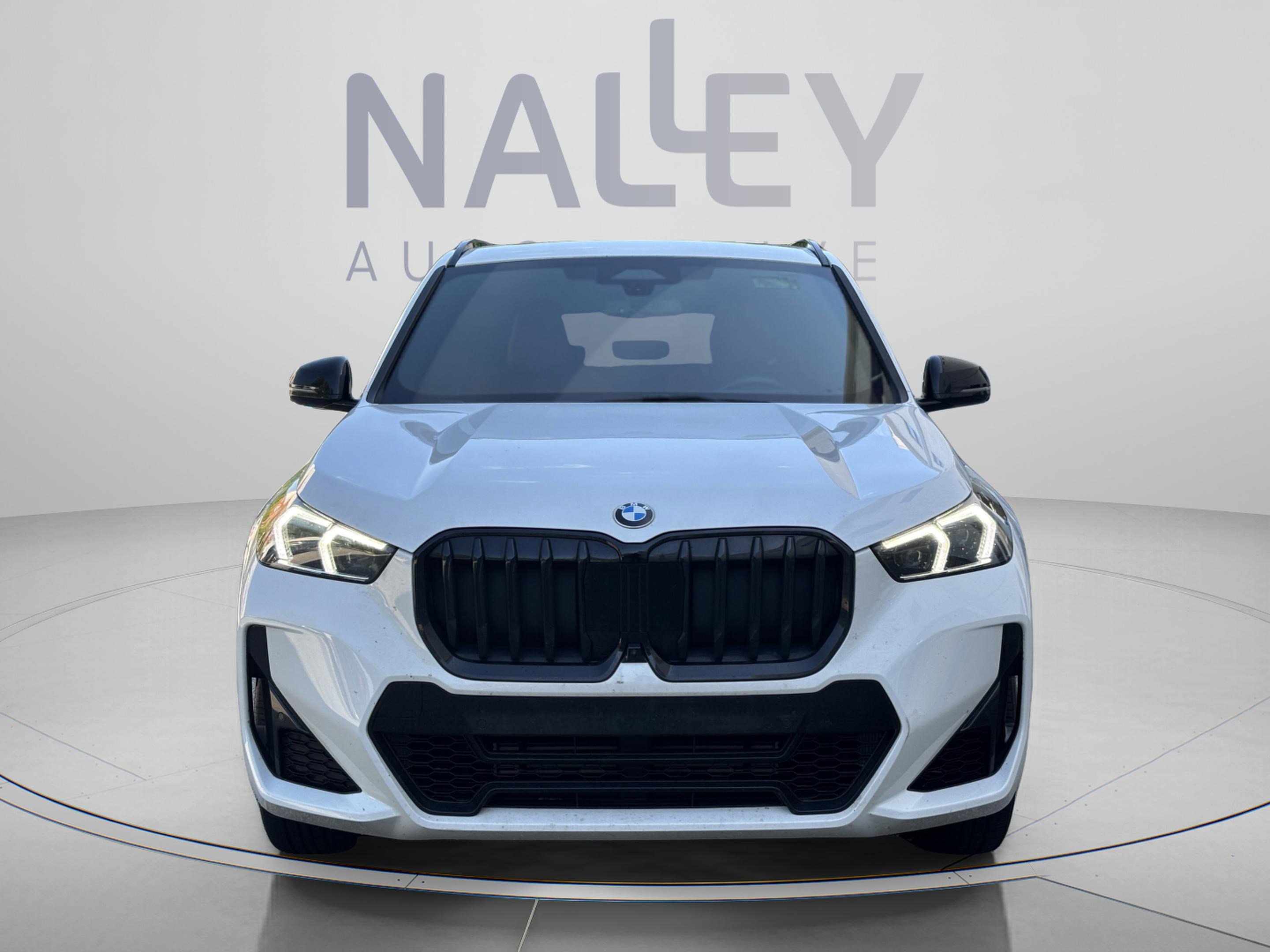 Used 2023 BMW X1 xDrive28i AWD/4WD image 6