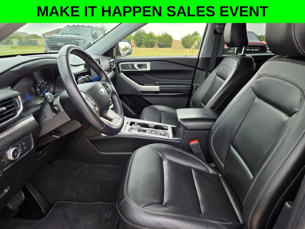 Used 2022 Ford Explorer XLT w/ Equipment Group 202A AWD/4WD image 9