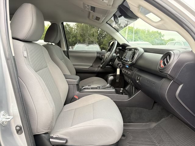 Used 2022 Toyota Tacoma SR AWD/4WD image 15