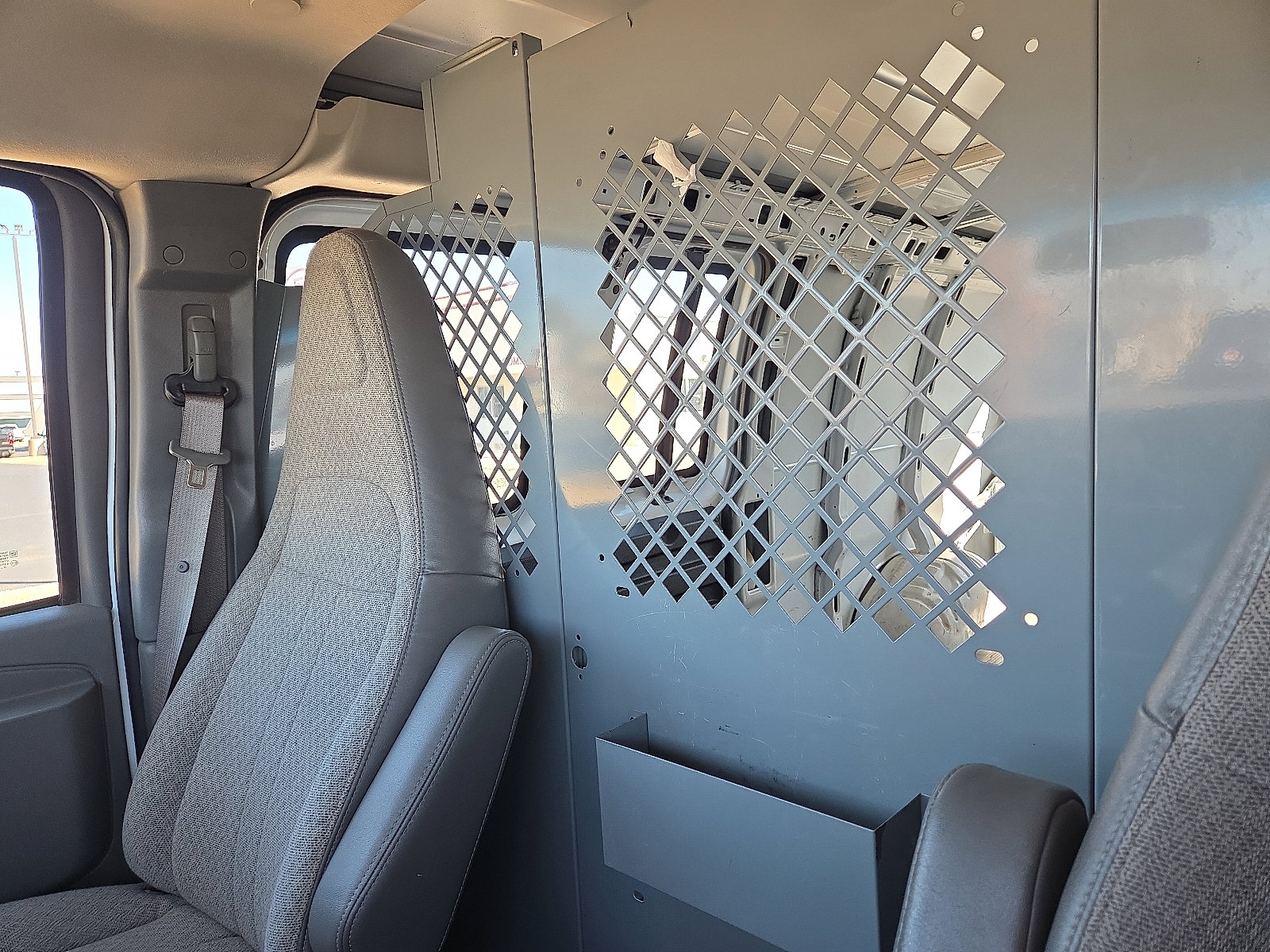 Used 2020 Chevrolet Express 2500 Extended w/ Communications Package image 15