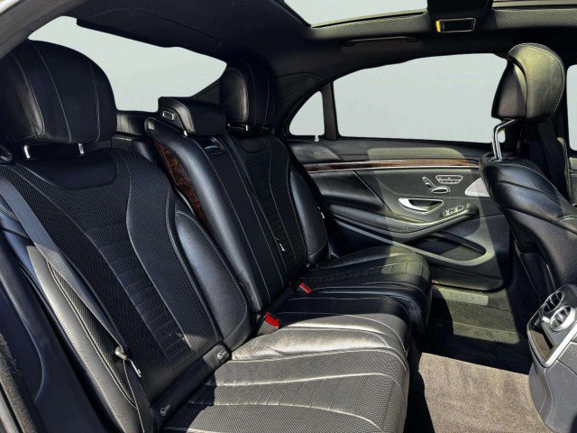 Used 2019 Mercedes-Benz S 560 4MATIC Sedan image 43