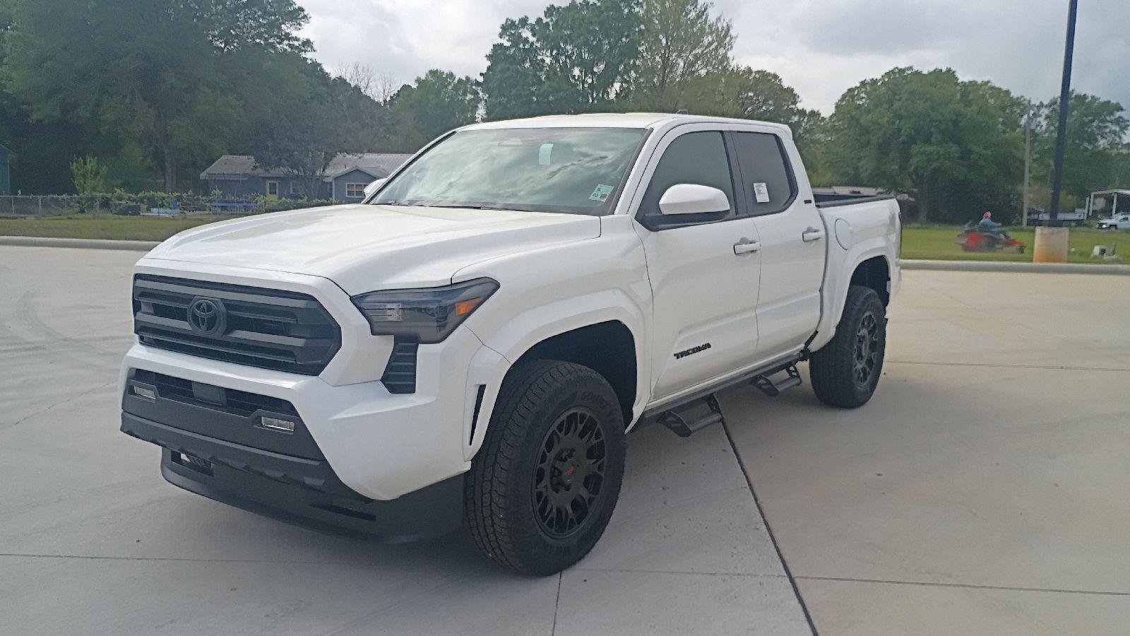 New 2026 Toyota Tacoma SR5 image 3