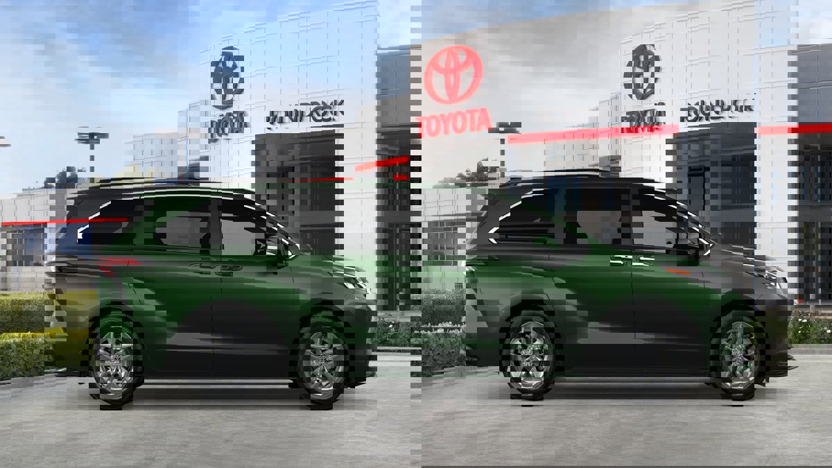 New 2026 Toyota Sienna XLE image 12