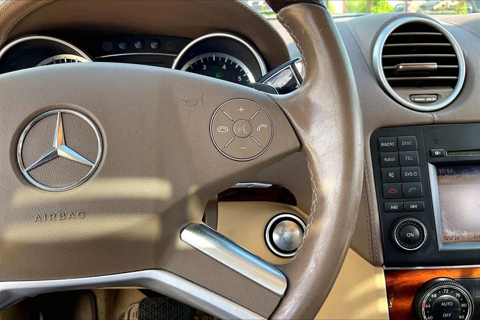 Used 2012 Mercedes-Benz GL 450 4MATIC image 21