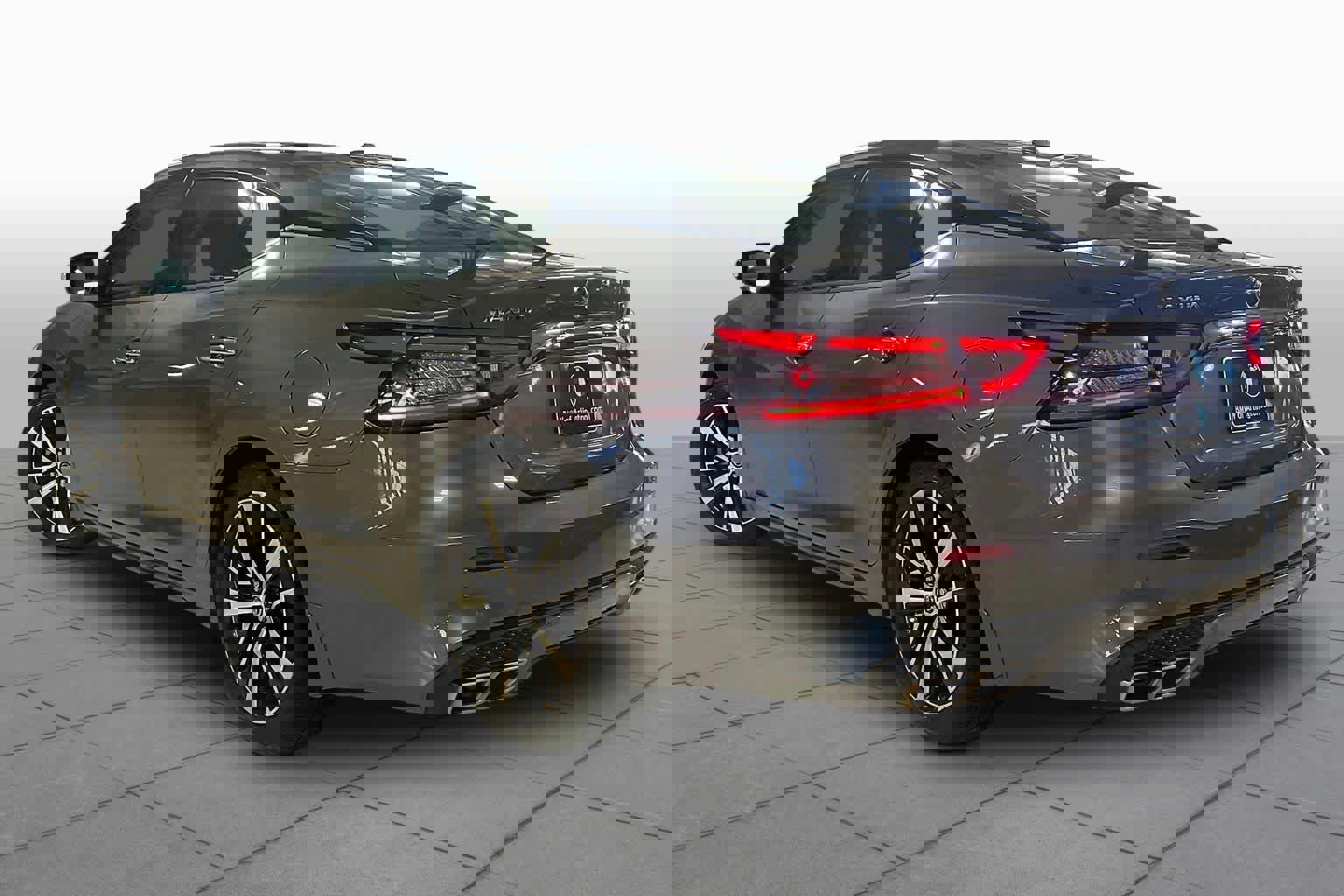 Used 2021 Nissan Maxima 3.5 SV w/ Floor Mat Group image 11