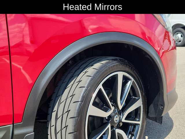 Used 2018 Nissan Rogue Sport SL w/ SL Premium Package FWD image 19