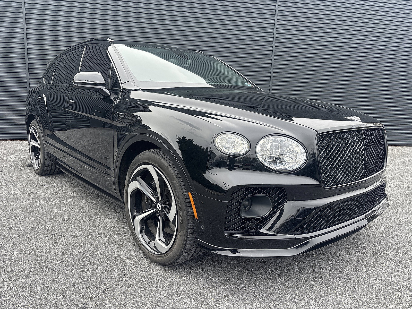 Used 2022 Bentley Bentayga image 8