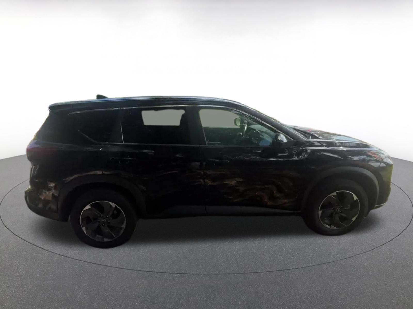 Used 2025 Nissan Rogue SV FWD image 15