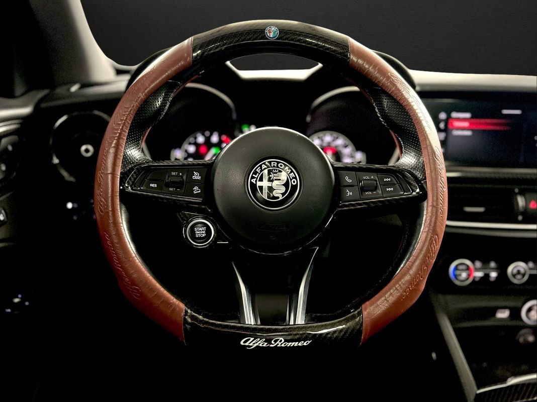 Used 2020 Alfa Romeo Stelvio Ti w/ Nero Edizione AWD/4WD image 20