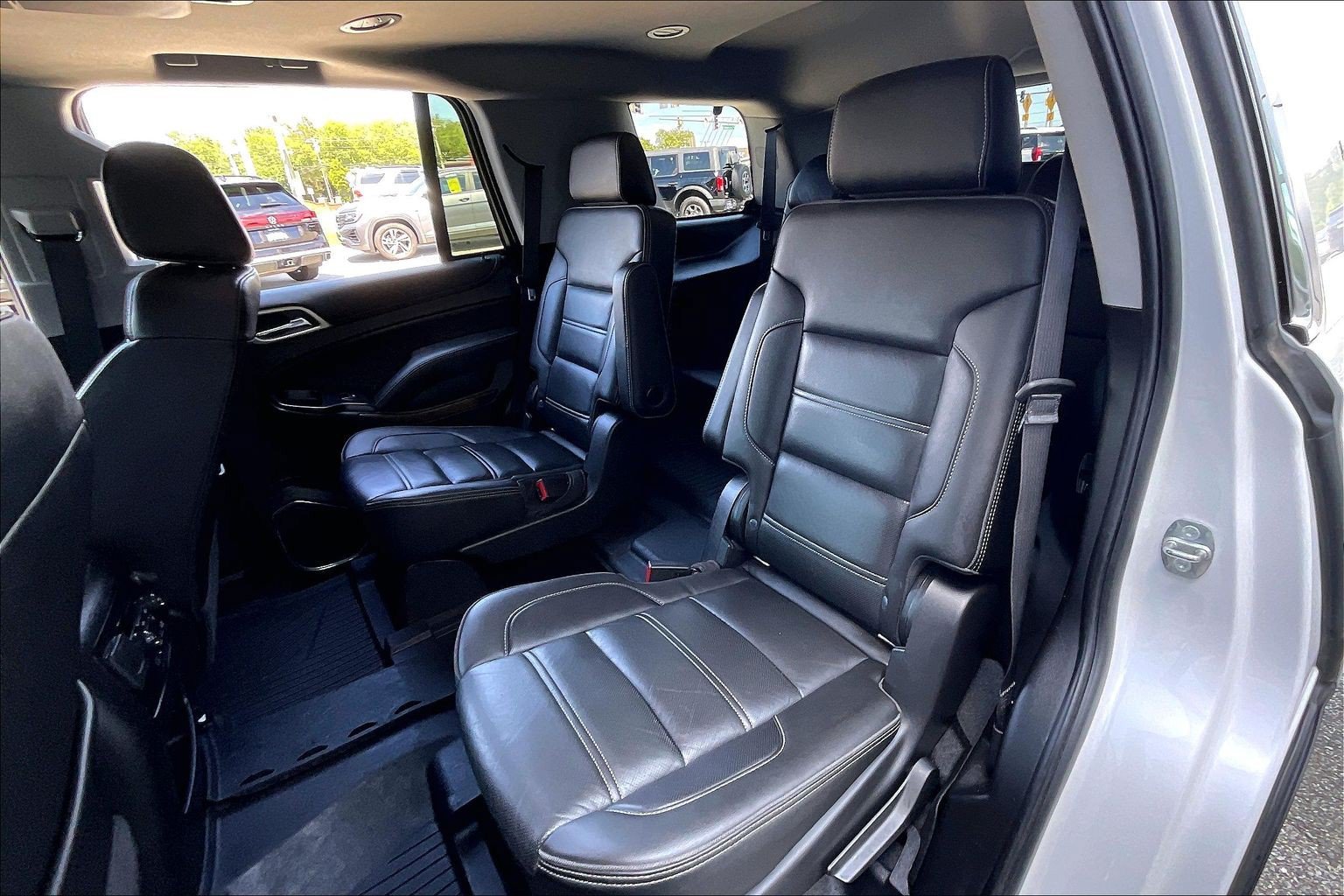 Used 2019 GMC Yukon Denali w/ Denali Ultimate Package AWD/4WD image 25