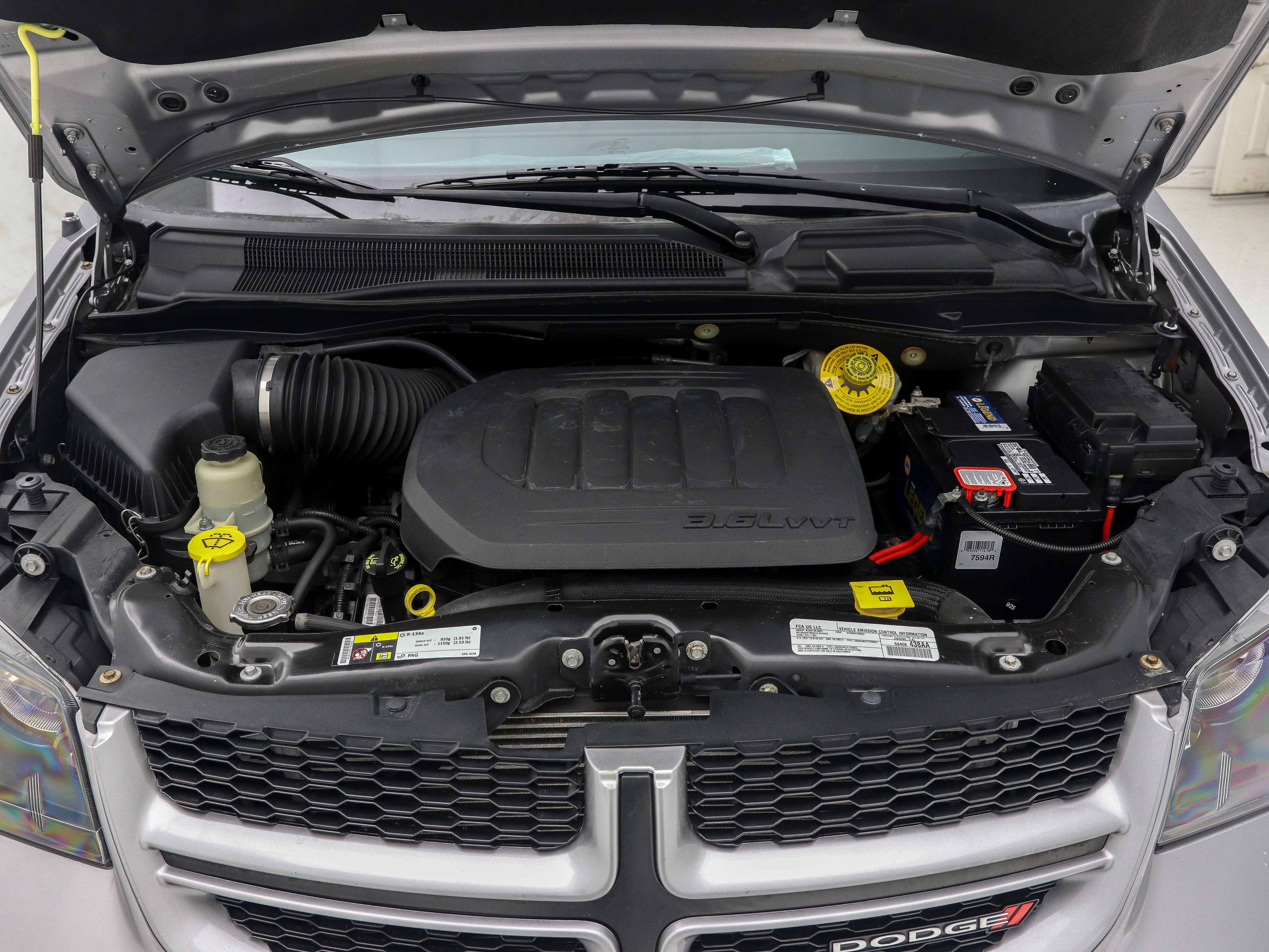 Used 2019 Dodge Grand Caravan GT image 28