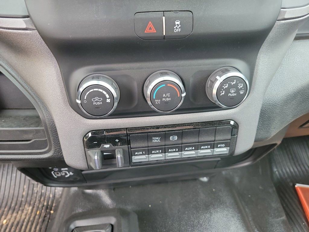 New 2024 RAM 5500 Tradesman image 10