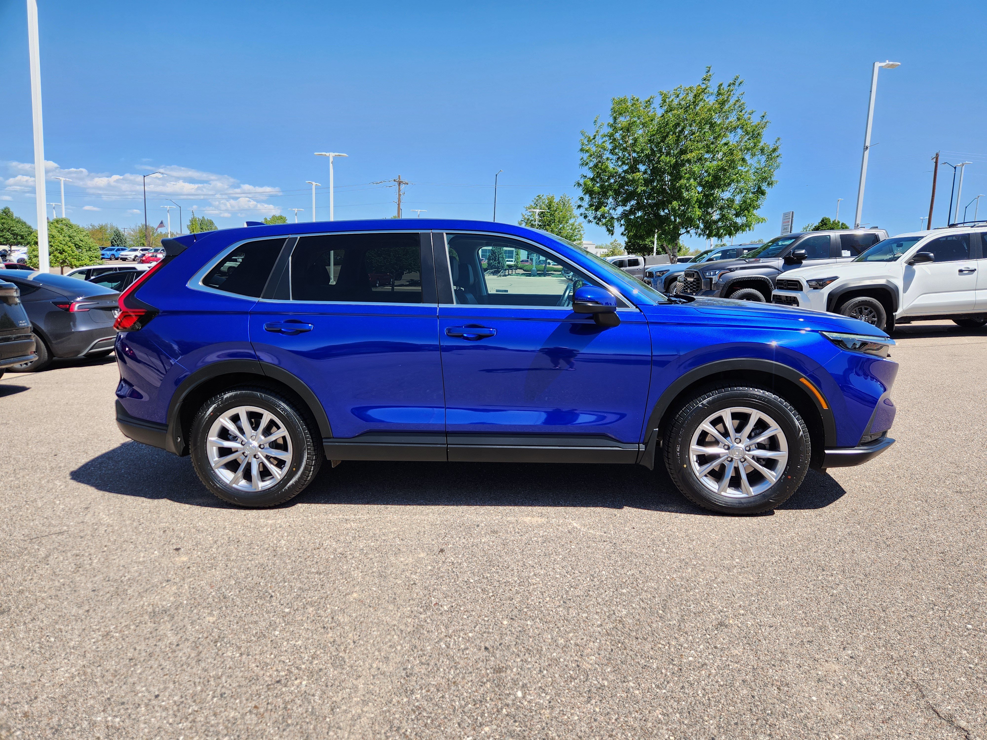 Used 2024 Honda CR-V EX-L image 2