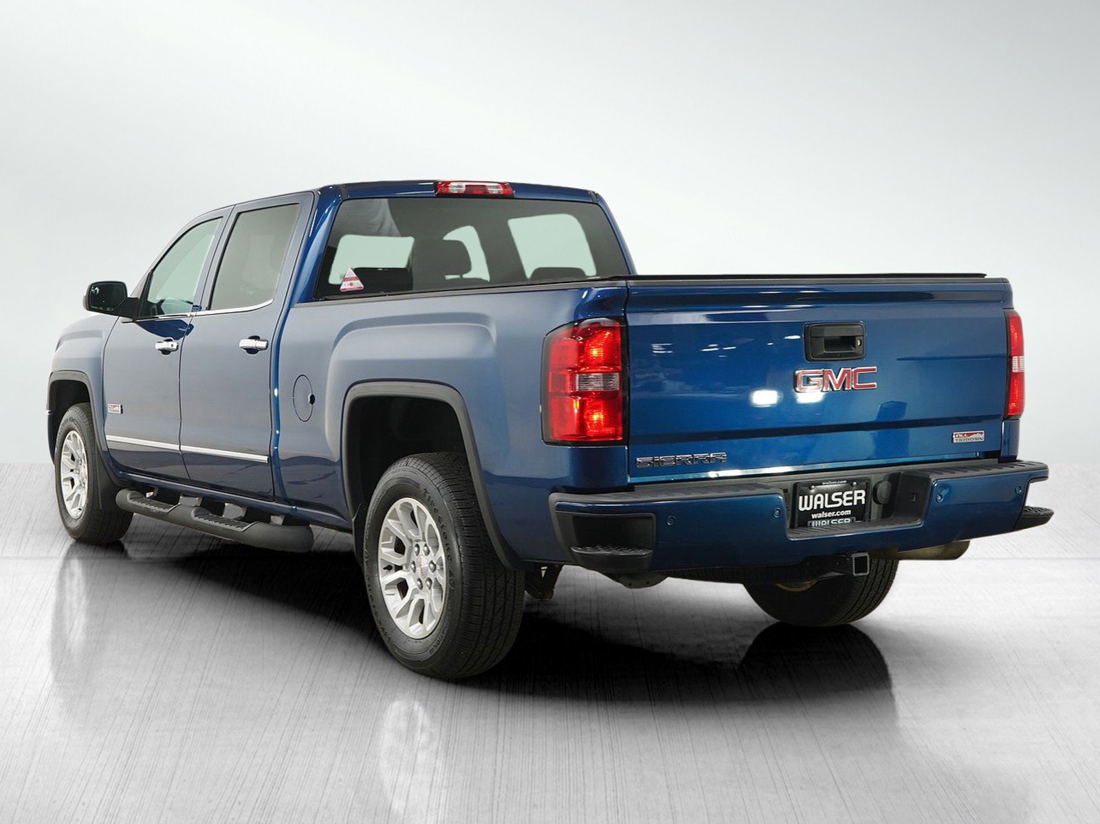 Used 2015 GMC Sierra 1500 SLE w/ All-Terrain Package AWD/4WD image 3