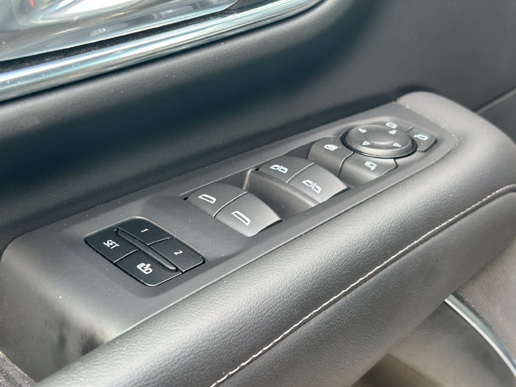 Used 2024 Chevrolet Tahoe LT w/ Luxury Package RWD image 27