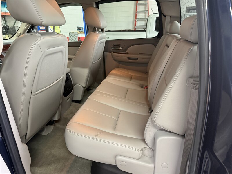Used 2010 Chevrolet Silverado 2500 LTZ w/ Convenience Package AWD/4WD image 21