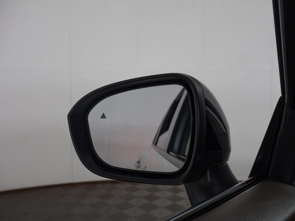 Used 2023 Nissan Rogue SL AWD/4WD image 37