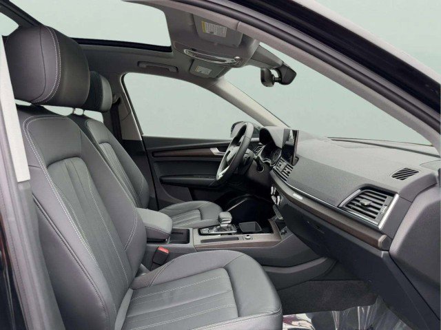 Used 2022 Audi Q5 2.0T Premium image 28