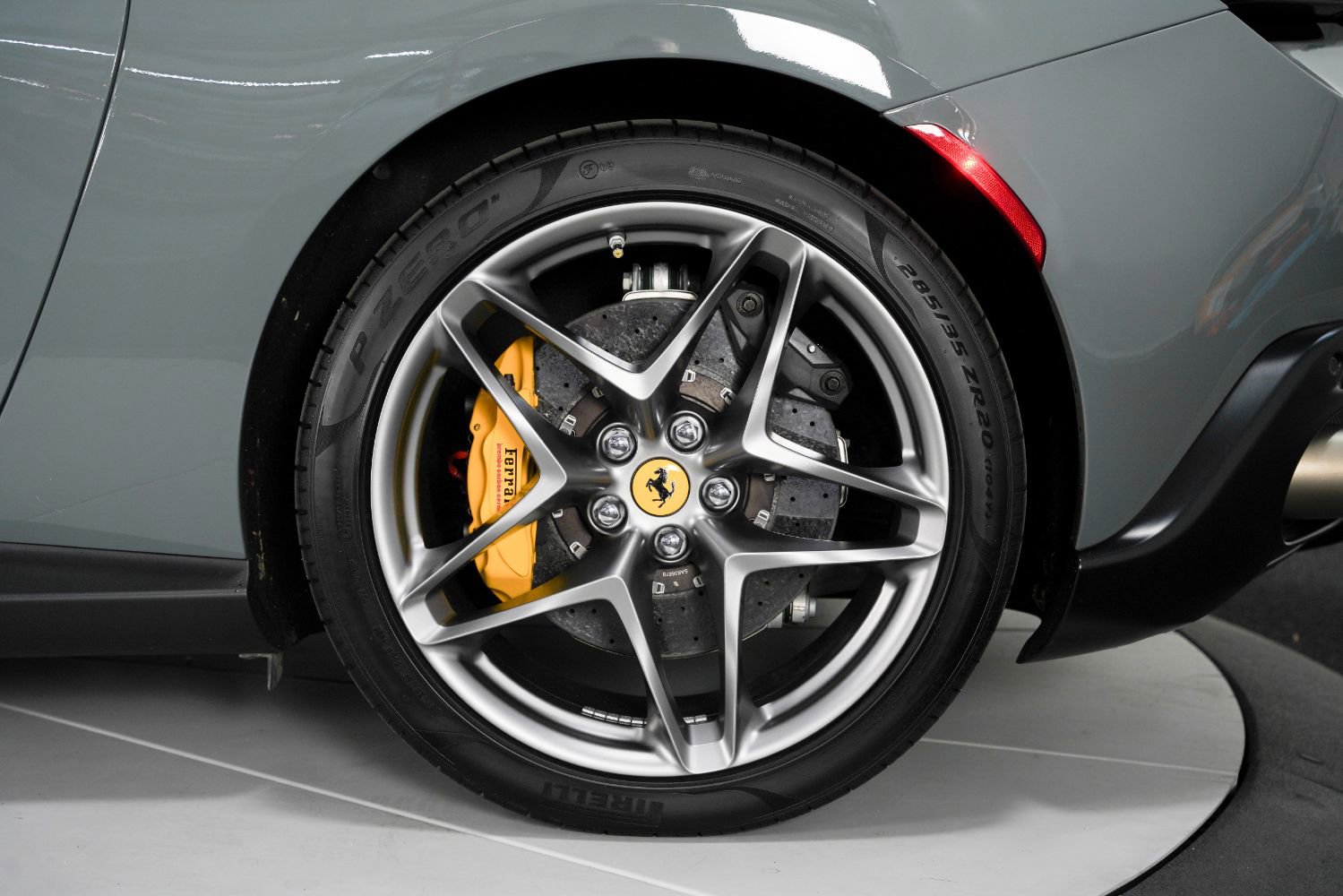 Used 2022 Ferrari Roma image 19