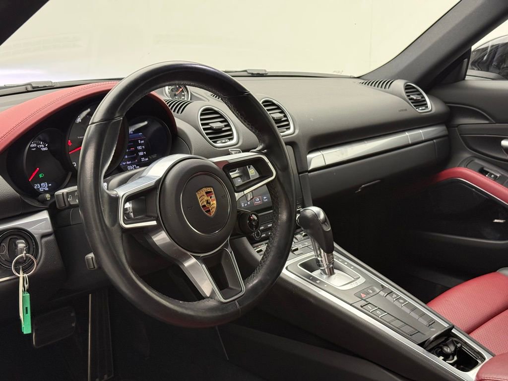 Used 2017 Porsche 718 Cayman S image 4