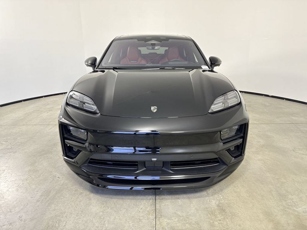New 2026 Porsche Macan Turbo Electric AWD/4WD image 10