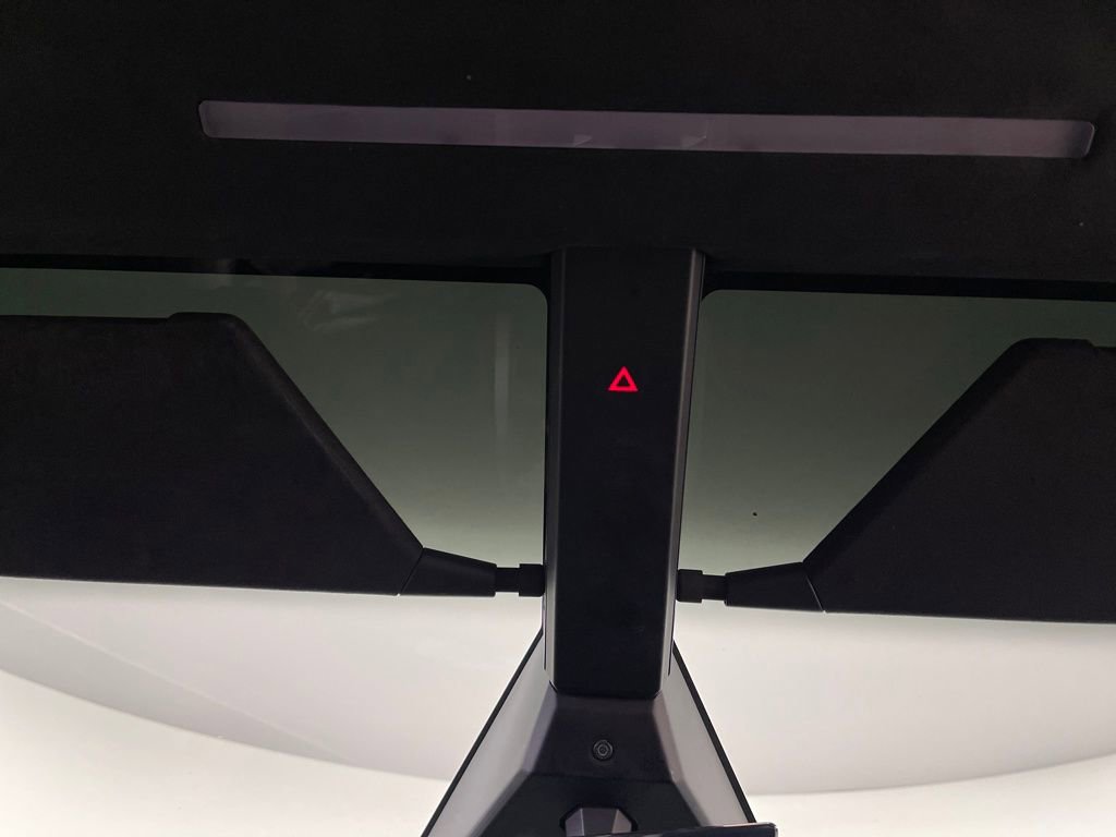 Used 2024 Tesla Cybertruck AWD Crew Cab image 28