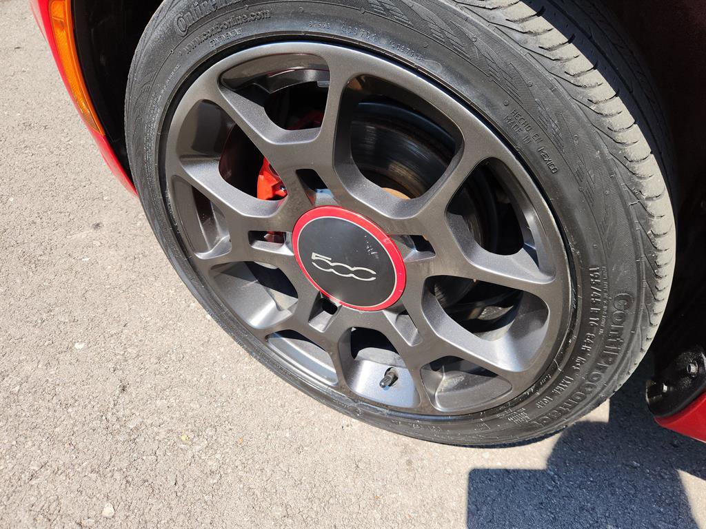 Used 2015 FIAT 500 Sport image 9