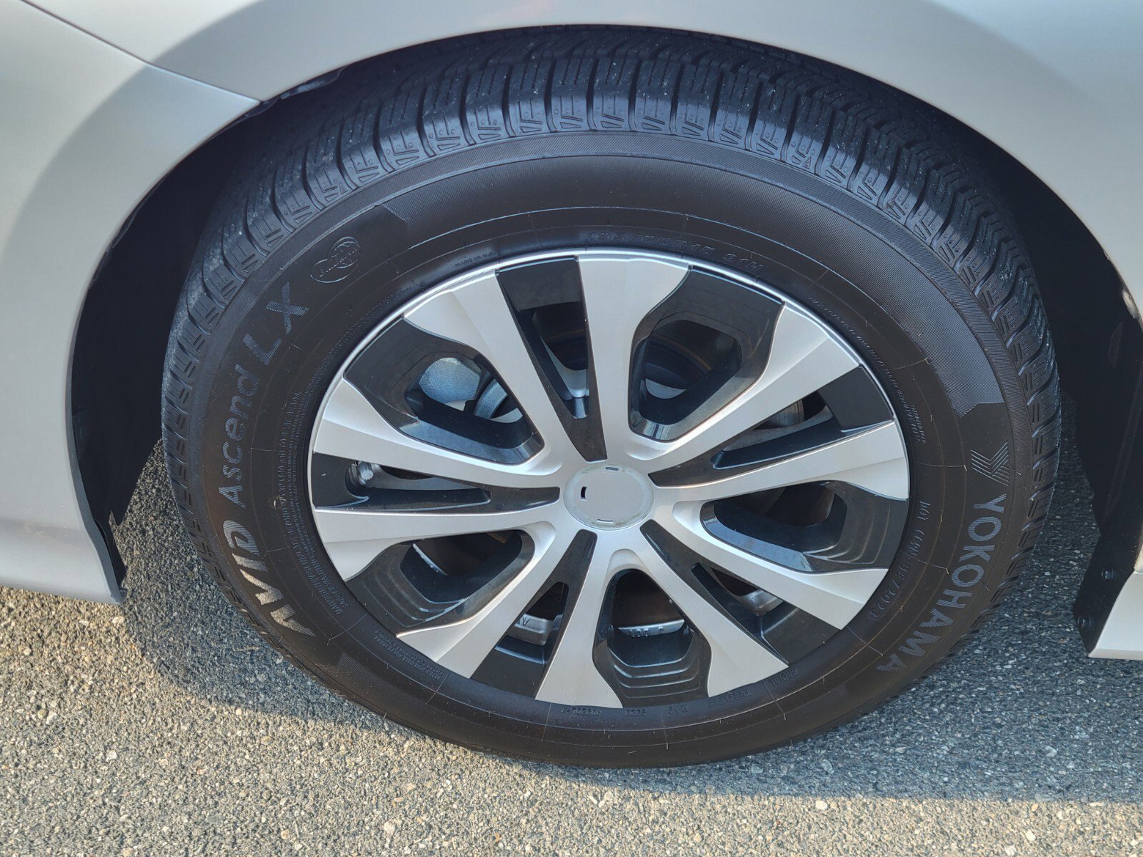 Certified 2020 Toyota Prius Prime LE image 9