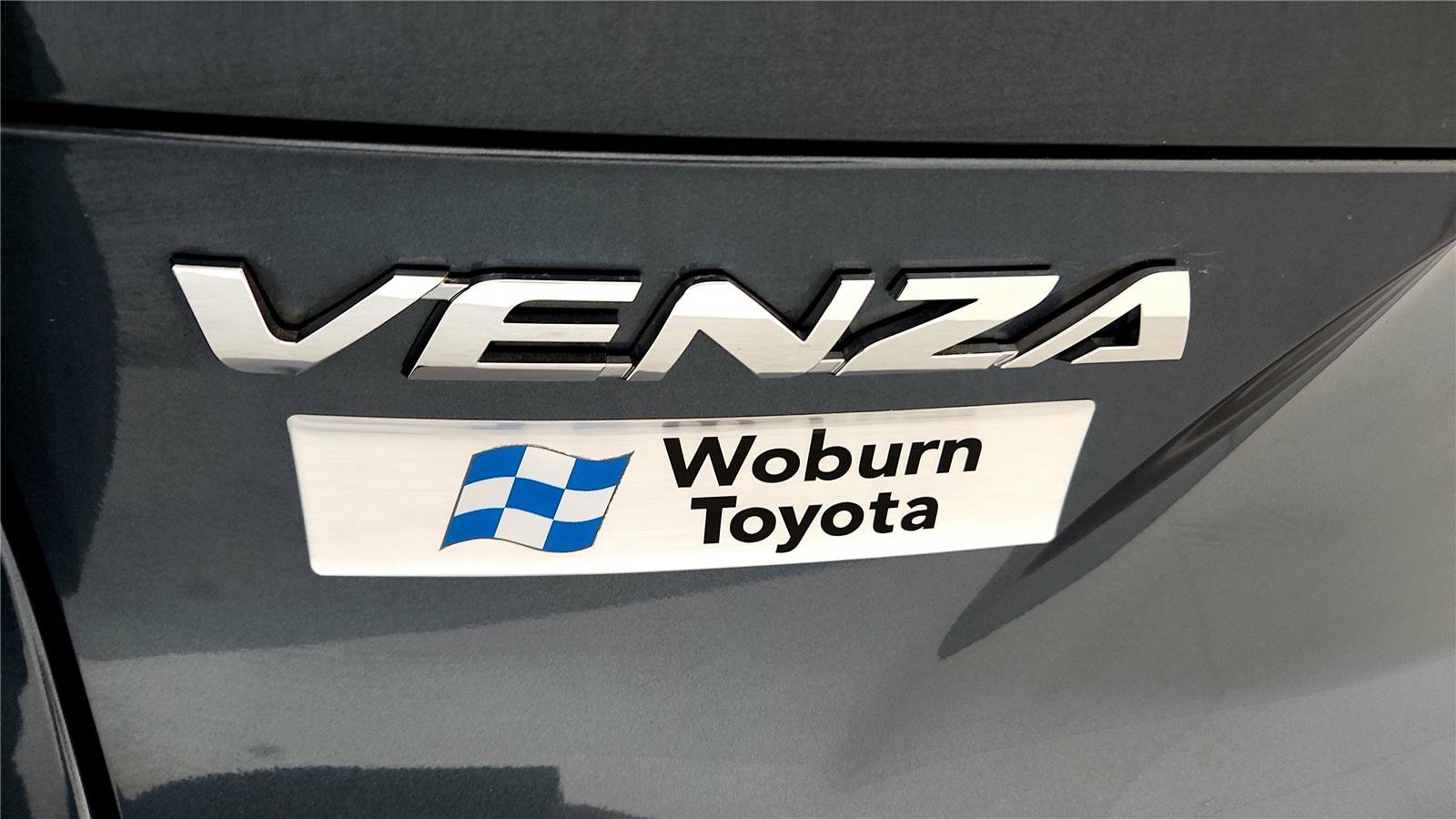 Certified 2024 Toyota Venza LE image 13