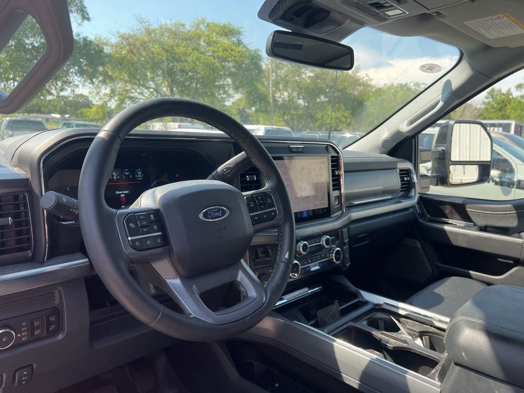 Used 2025 Ford F250 Lariat w/ Lariat Ultimate Package image 9